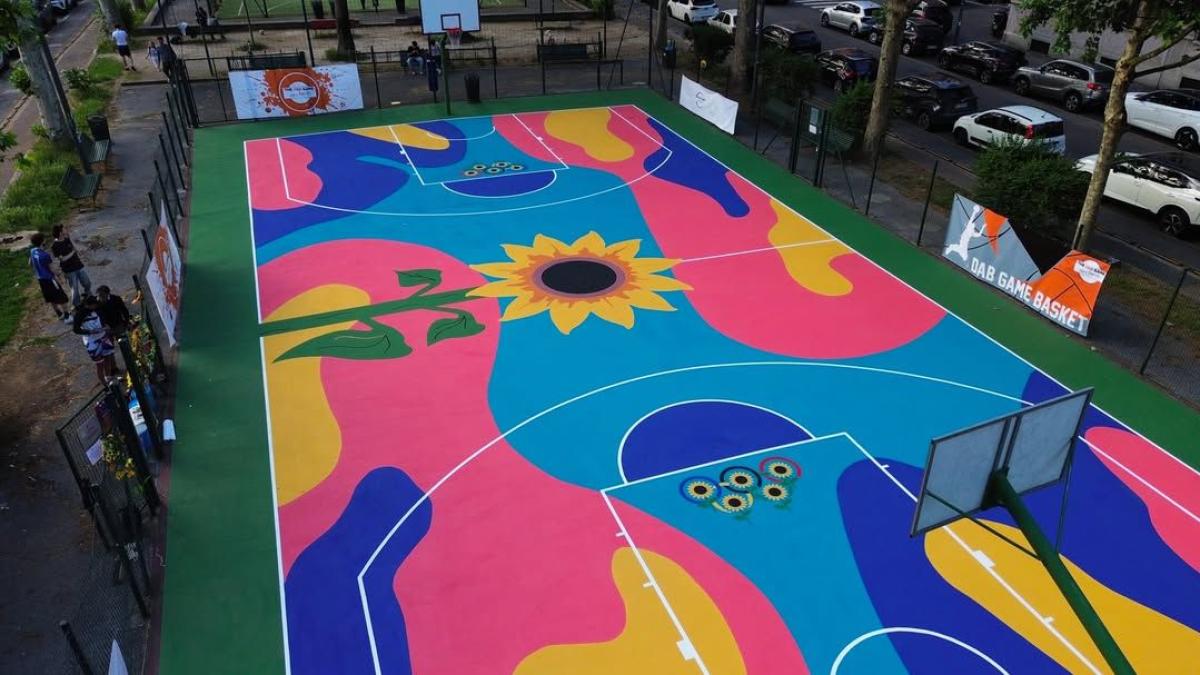 Dal vandalismo al playground olimpico: Milano trasforma il dolore di Ale nel “Girasole”