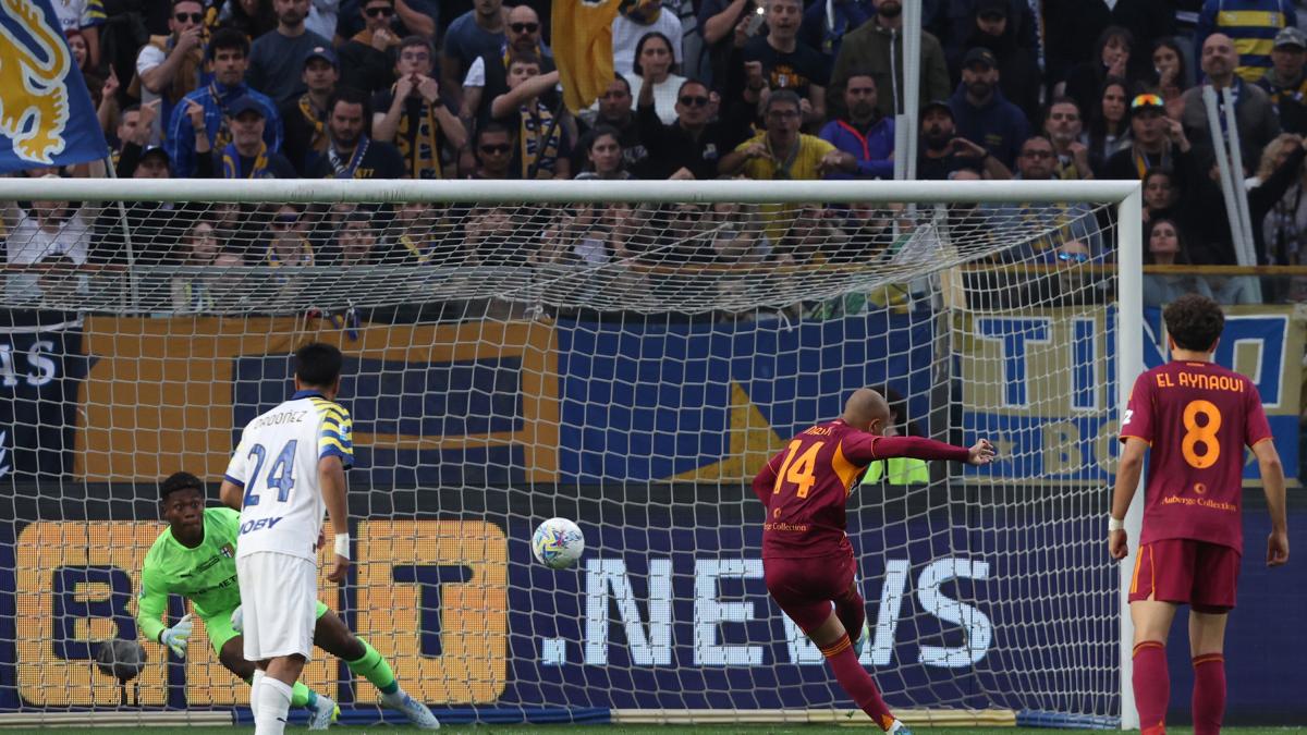 "Non è rigore", "Possibile che lo commentino dei laziali?": il botta e risposta tra Di Canio e Zingaretti