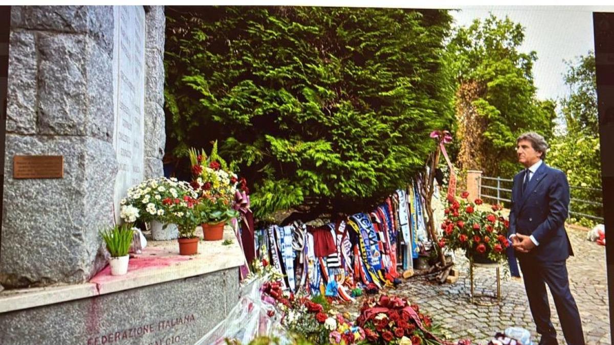 Cairo sale a Superga per l'omaggio al Grande Torino