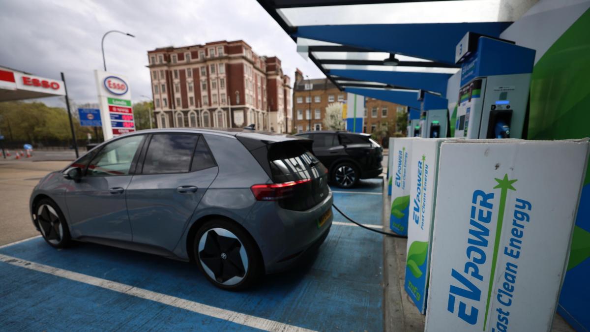 Auto elettriche usate, boom di vendite nel Regno Unito