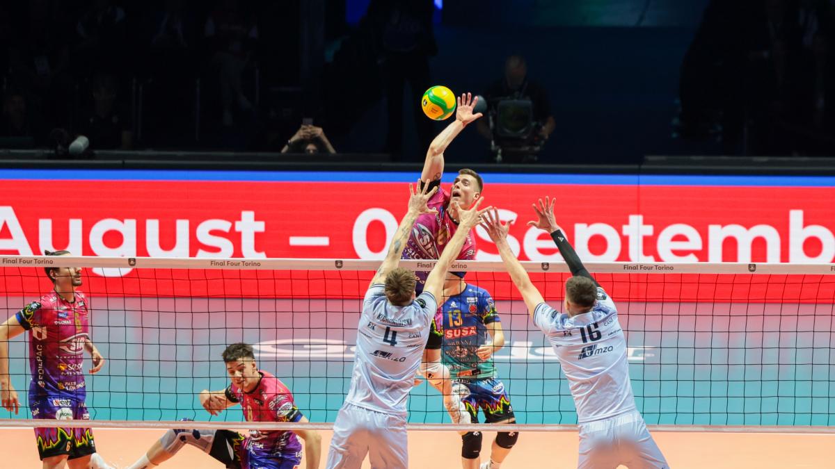 perugia batte 3 0 varsavia per la terza volta 232 in finale di champions da Gazzetta.it perugia batte 3 0 varsavia per la terza volta 232 in finale di champions
