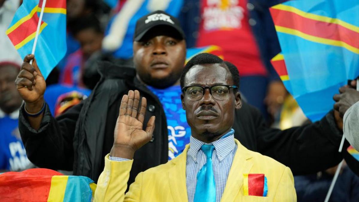 La Repubblica Democratica del Congo porta al Mondiale Michel Kuka, la "statua vivente"