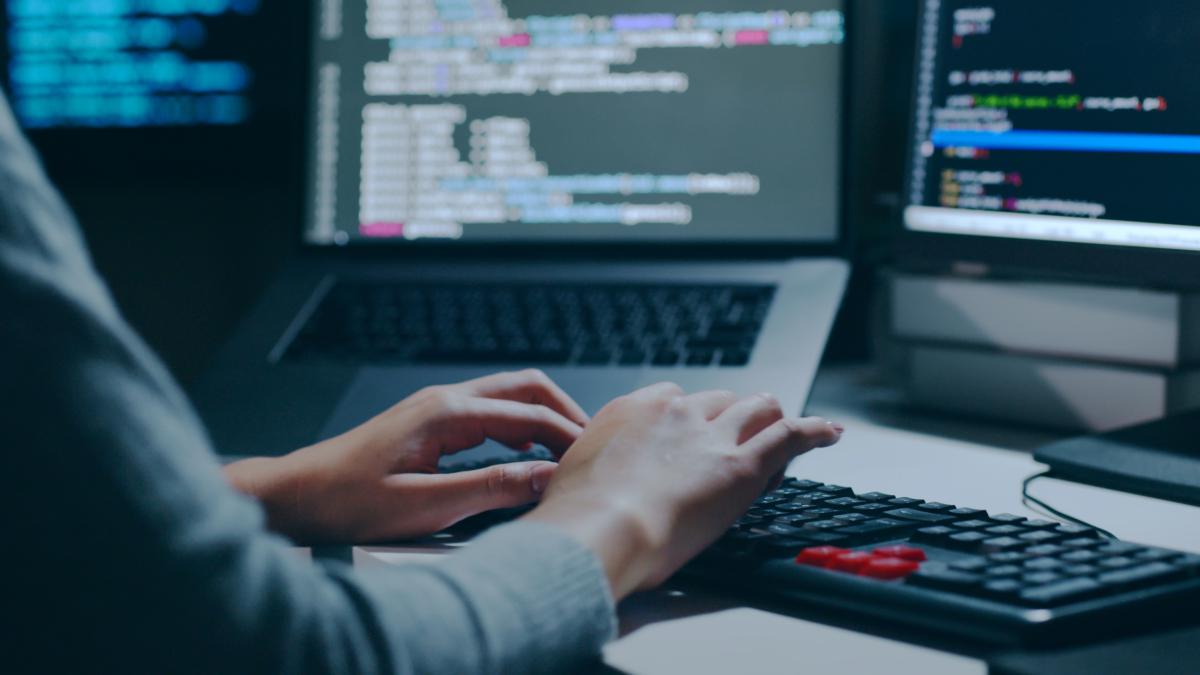Pirateria, blitz della GdF su Cinemagoal: 100mila utenti in Italia, al via le maxi multe