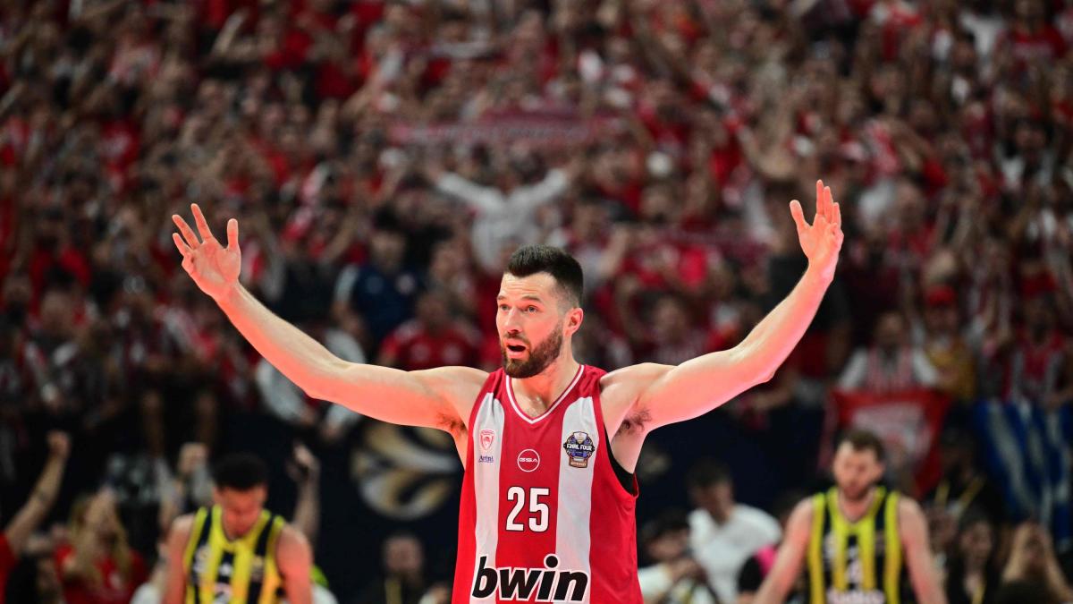 Final Four: Olympiacos che difesa! Domina contro il Fener e vola in finale