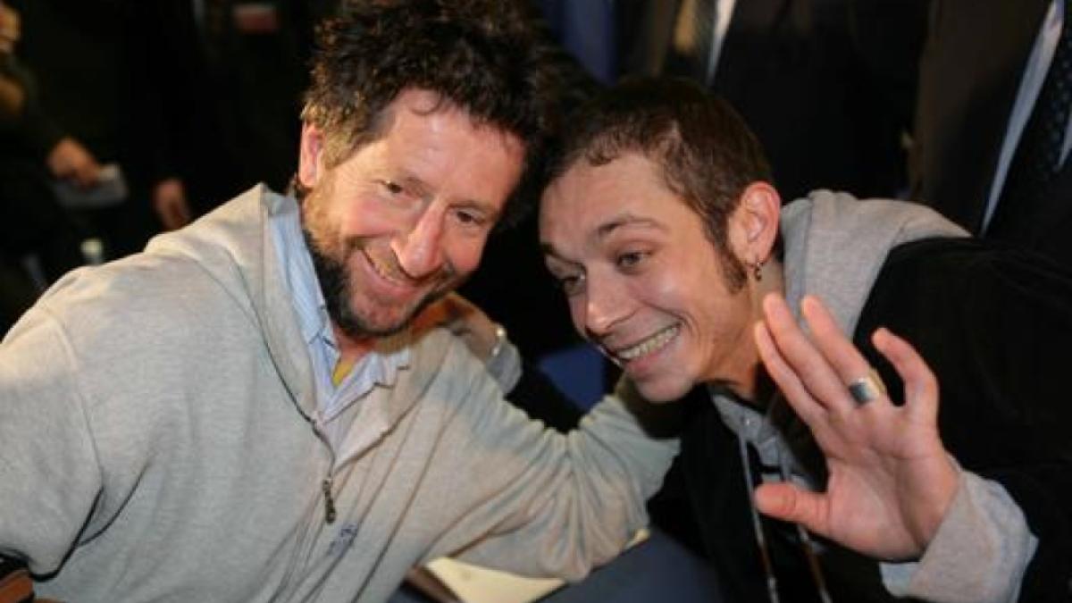 graziano rossi sposa la compagna denunciata da valentino da Gazzetta.it graziano rossi sposa la compagna denunciata da valentino
