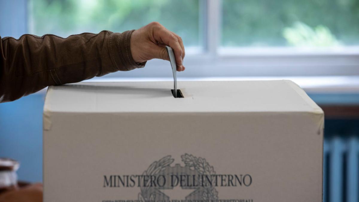 Elezioni comunali: affluenza al 60%, a Venezia avanti il centrodestra, De Luca vince a Salerno