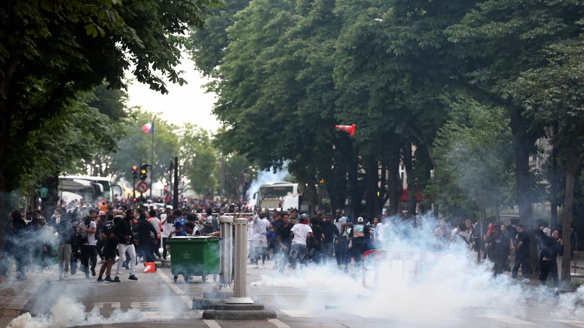 Finale Champions: a Parigi saranno schierati 22mila agenti per evitare un'altra serata horror