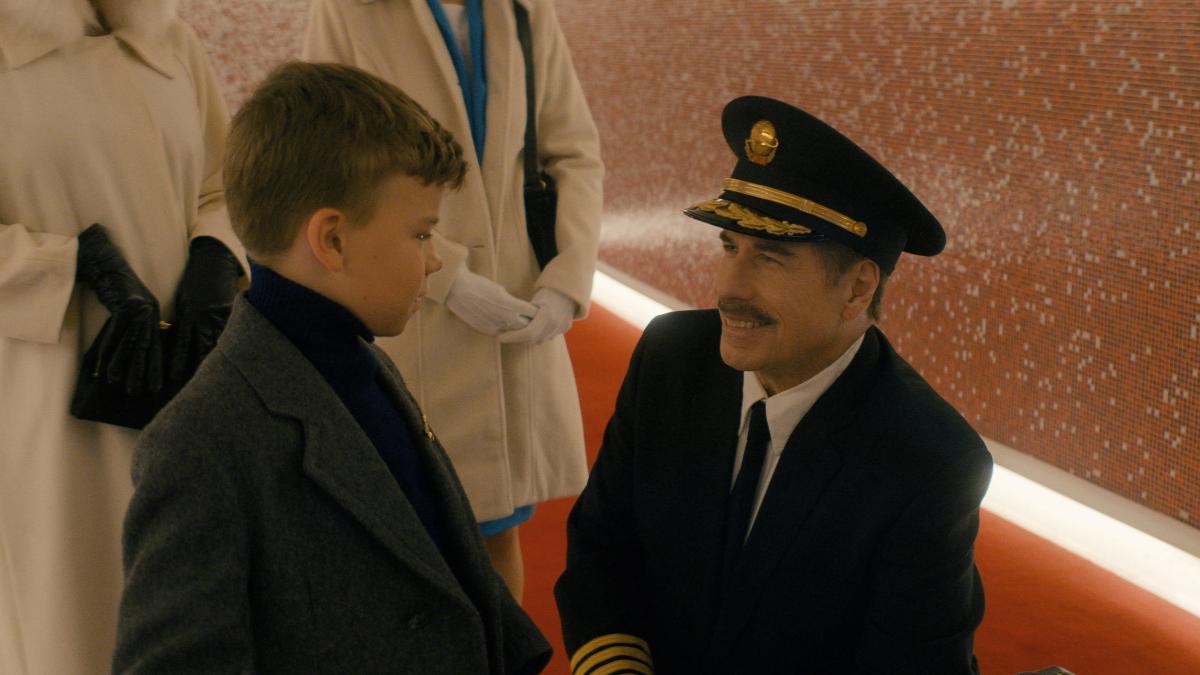 Volo notturno per Los Angeles, il nuovo film con John Travolta disponibile su Apple TV