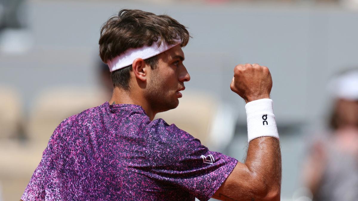 cobolli il sogno continua supera anche svajda e vola ai quarti del roland garros da Gazzetta.it cobolli il sogno continua supera anche svajda e vola ai quarti del roland garros