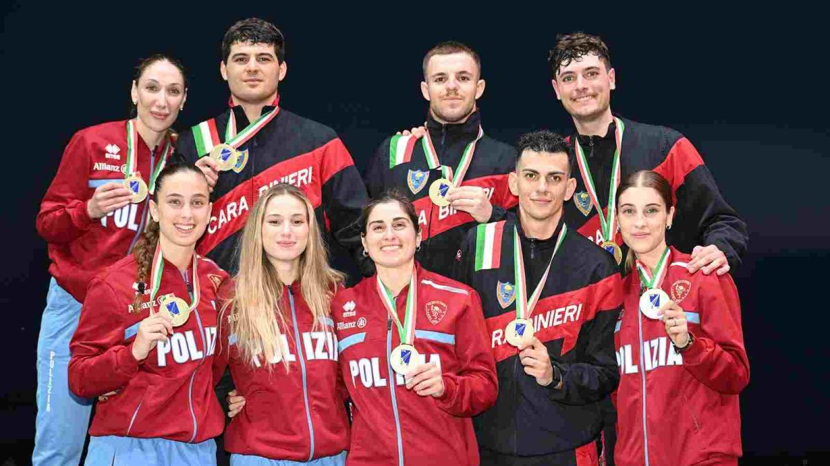 Assoluti di Roma: le Fiamme Oro tra le donne e i Carabinieri tra gli uomini vincono i titoli a squadre di sciabola