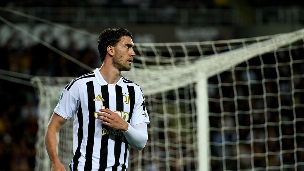 Vlahovic-Juve alla resa dei conti: oggi sarà firma o addio. L'alternativa è Kolo Muani
