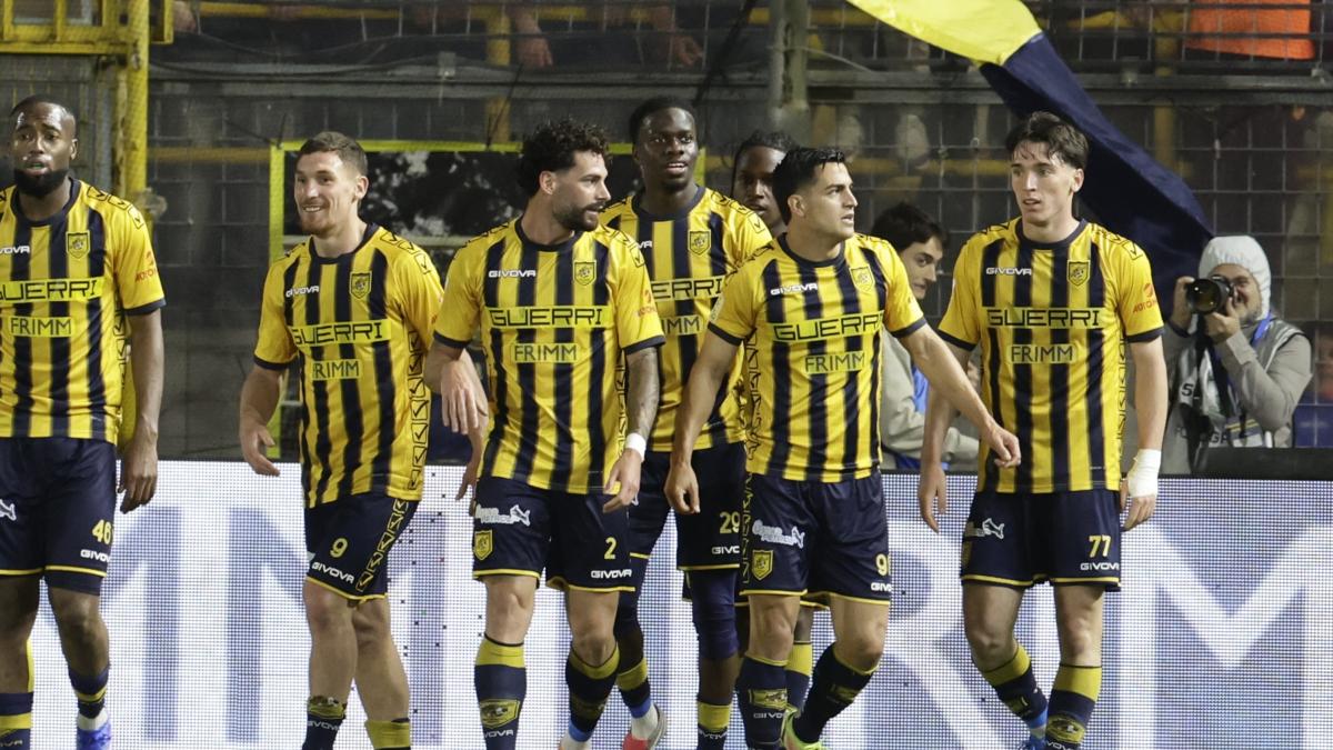 juve stabia l udienza sul futuro del club slitta al 10 giugno e il bari continua a sperare da Gazzetta.it juve stabia l udienza sul futuro del club slitta al 10 giugno e il bari continua a sperare