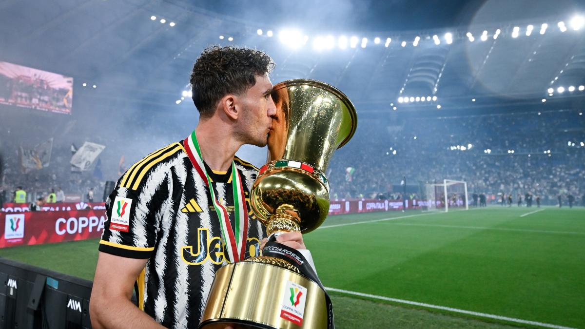 spalletti punta su vlahovic ecco come carnevali pu242 convincere dusan a restare alla juve da Gazzetta.it spalletti punta su vlahovic ecco come carnevali pu242 convincere dusan a restare alla juve
