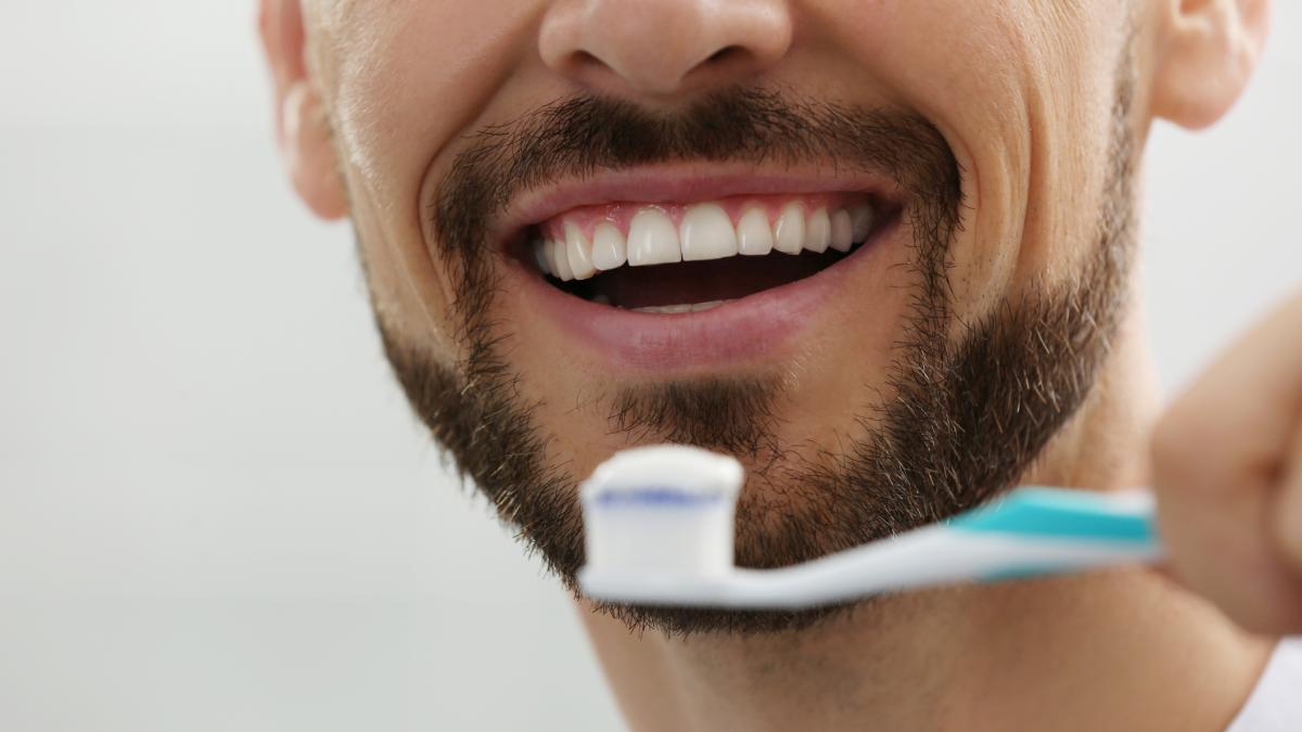 fluoroprofilassi quando serve a chi 232 controindicata e come scegliere il dentifricio giusto da Gazzetta.it fluoroprofilassi quando serve a chi 232 controindicata e come scegliere il dentifricio giusto
