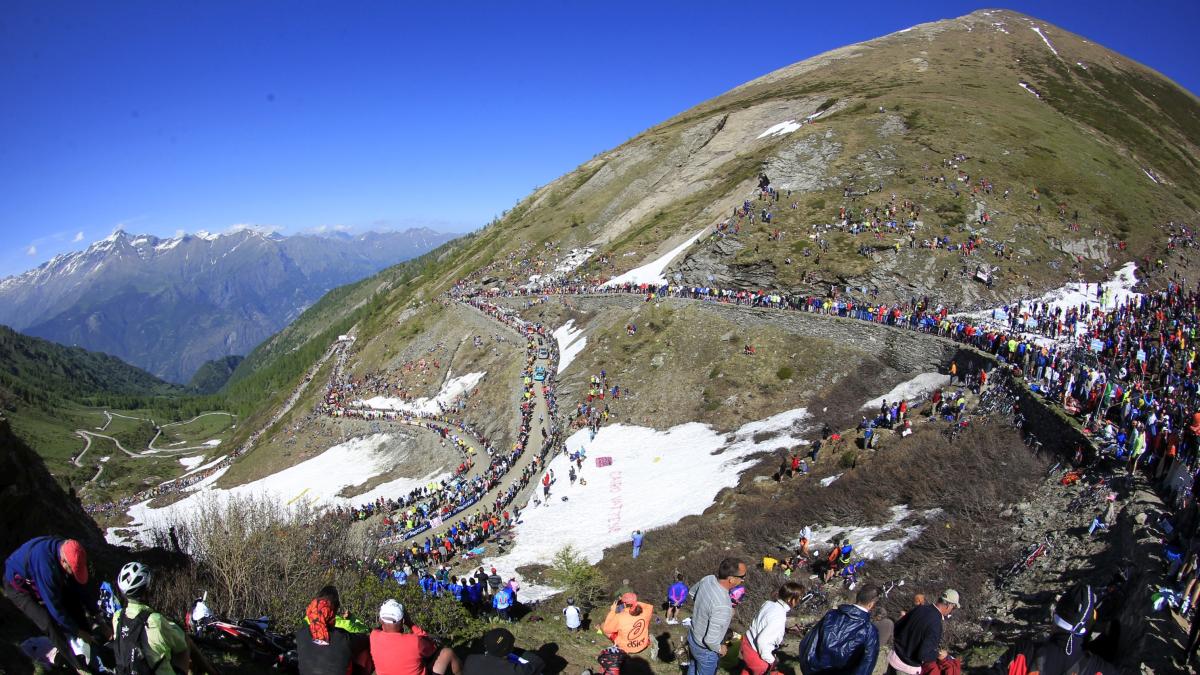 Ecco il terribile Colle delle Finestre: il Giro d’Italia Women scala il cielo e fa la storia