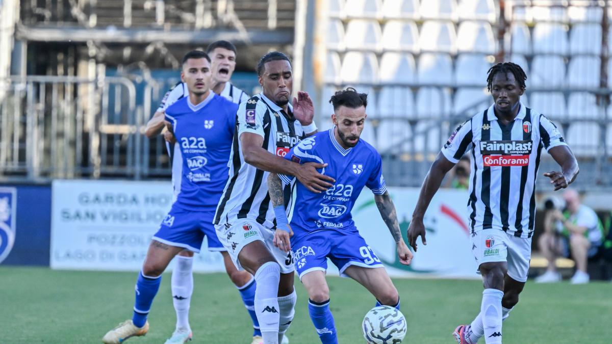 LIVE Alle 18 Ascoli-Brescia: in palio l'ultimo posto per la 