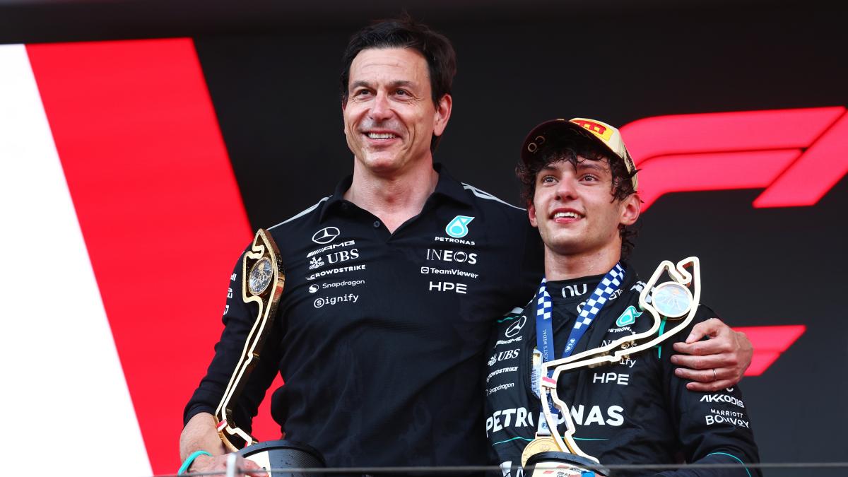 Mercedes, Wolff si gode Kimi: "Ma ora non fate troppo casino