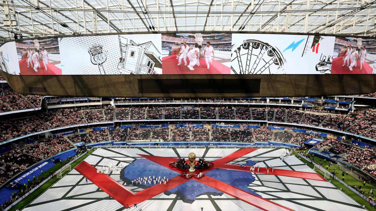 live alle 3 usa paraguay dopo la cerimonia inaugurale squadre in campo per il riscaldamento da Gazzetta.it live alle 3 usa paraguay dopo la cerimonia inaugurale squadre in campo per il riscaldamento
