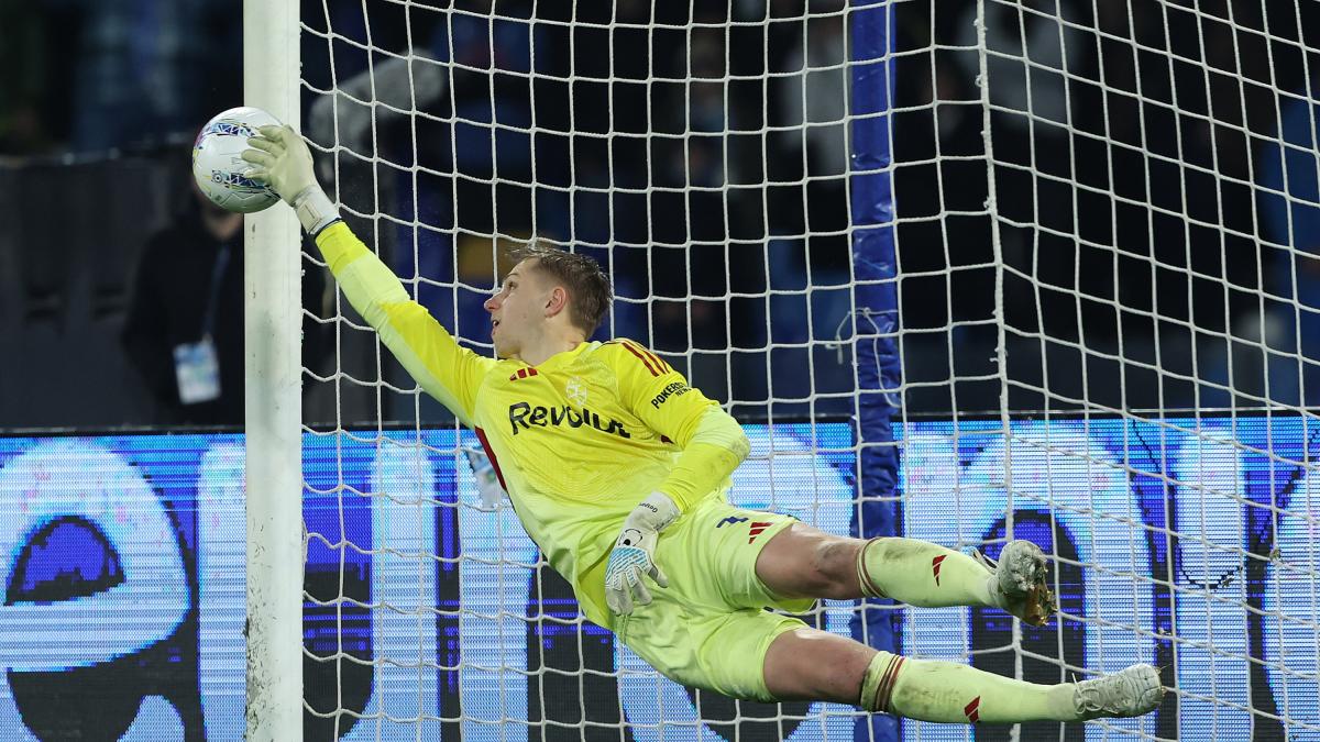 Butez para e dirige: "Al Como sono libero. Come attaccare lo decido io e Fabregas è il top"