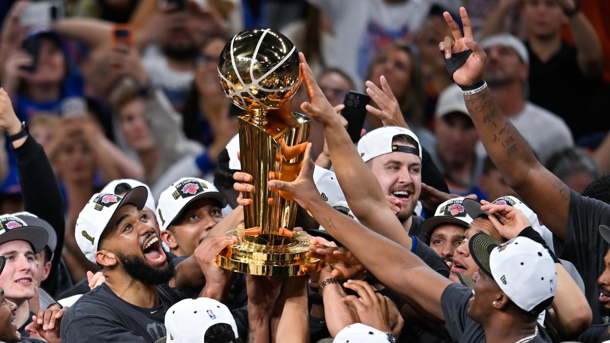 i knicks sono campioni nba spurs battuti 94 90 il titolo torna a new york dopo 53 anni da Gazzetta.it i knicks sono campioni nba spurs battuti 94 90 il titolo torna a new york dopo 53 anni