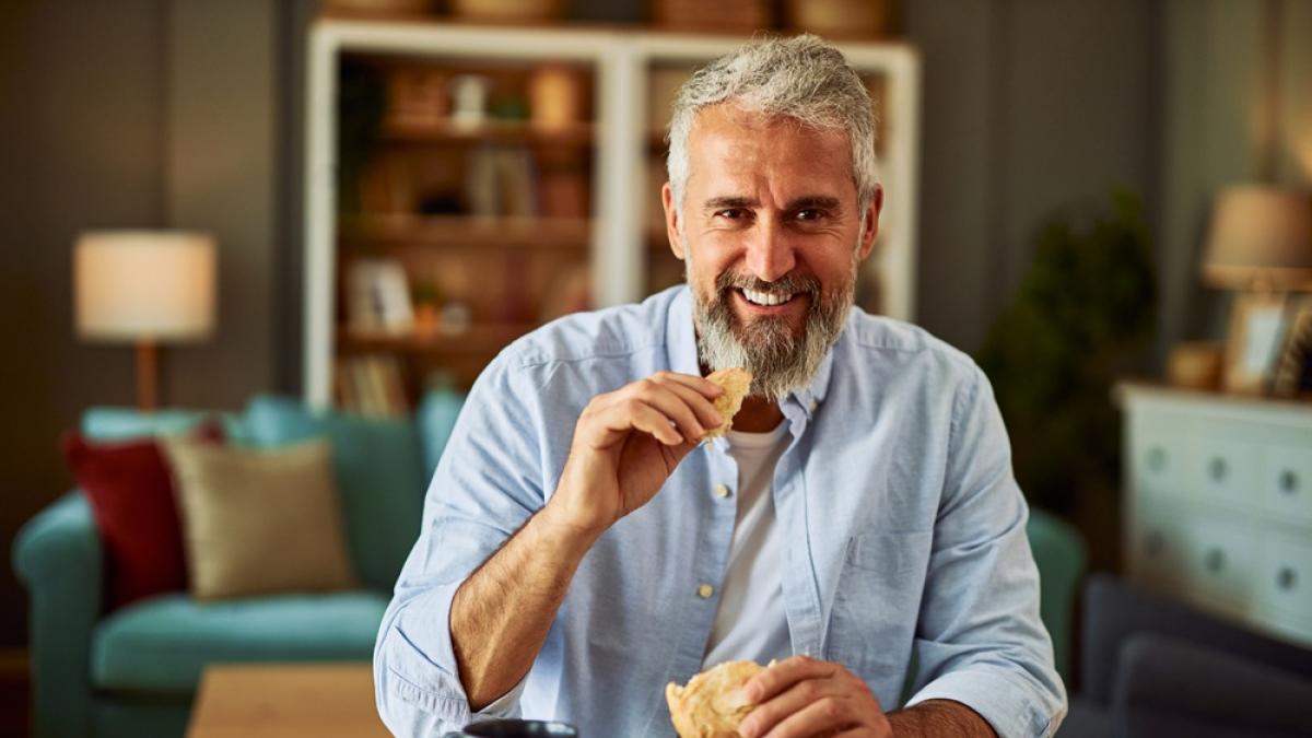 Ossa più forti: i cibi ricchi di vitamina K che gli uomini over 50 dovrebbero mangiare