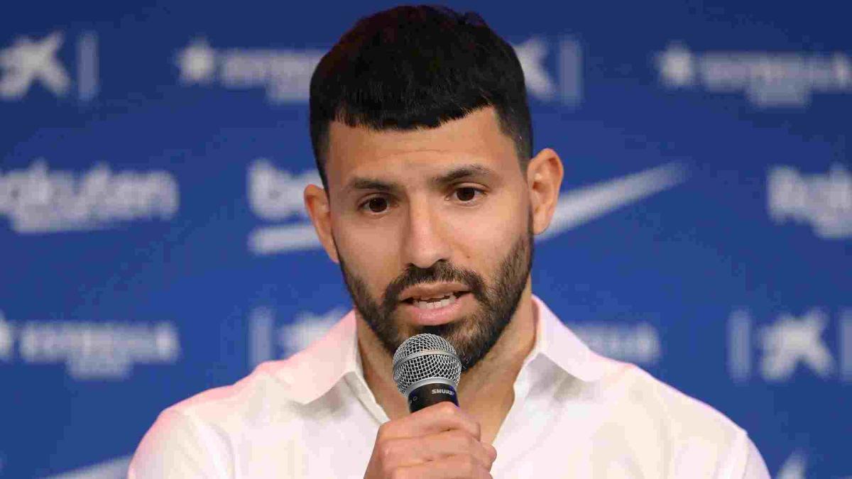 Aguero sempre più folgorato da Messi: "Mi verrebbe voglia di tornare solo per giocare con lui…"