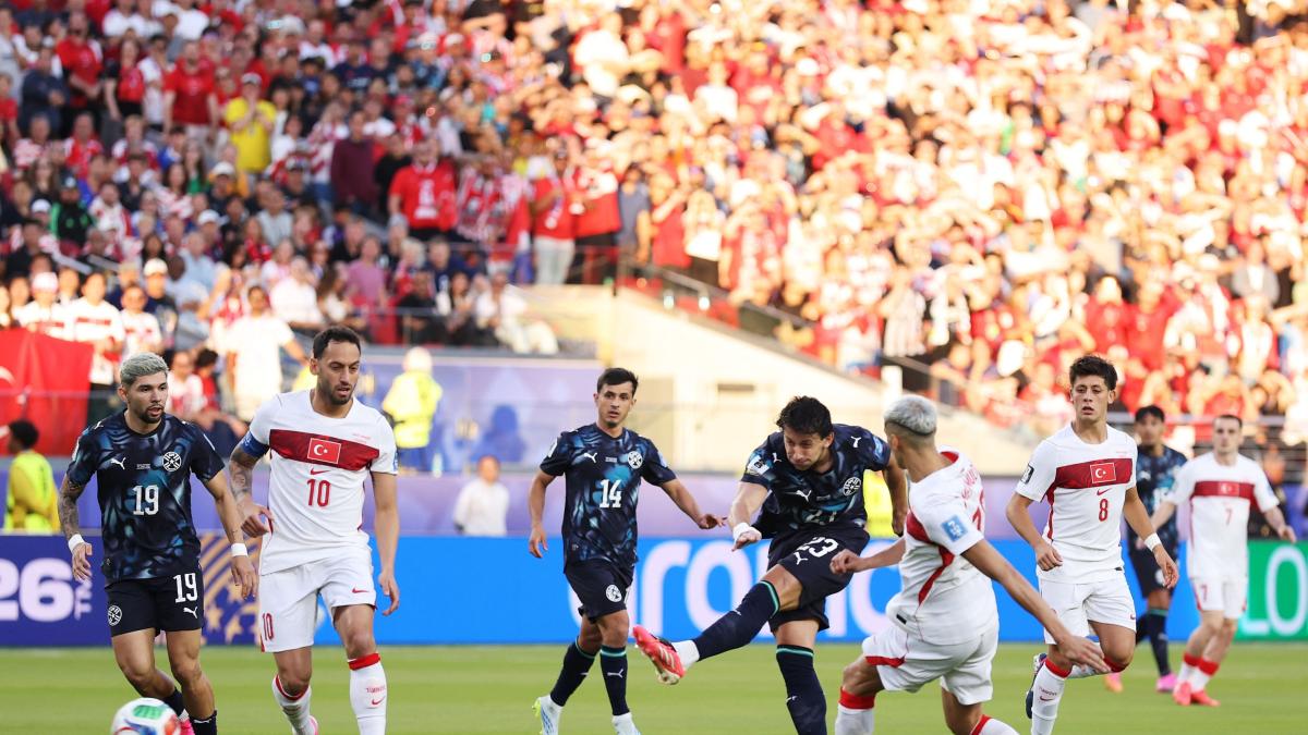 Fantacampionato Mondiale, i 3 top e i 3 flop di Turchia-Paraguay