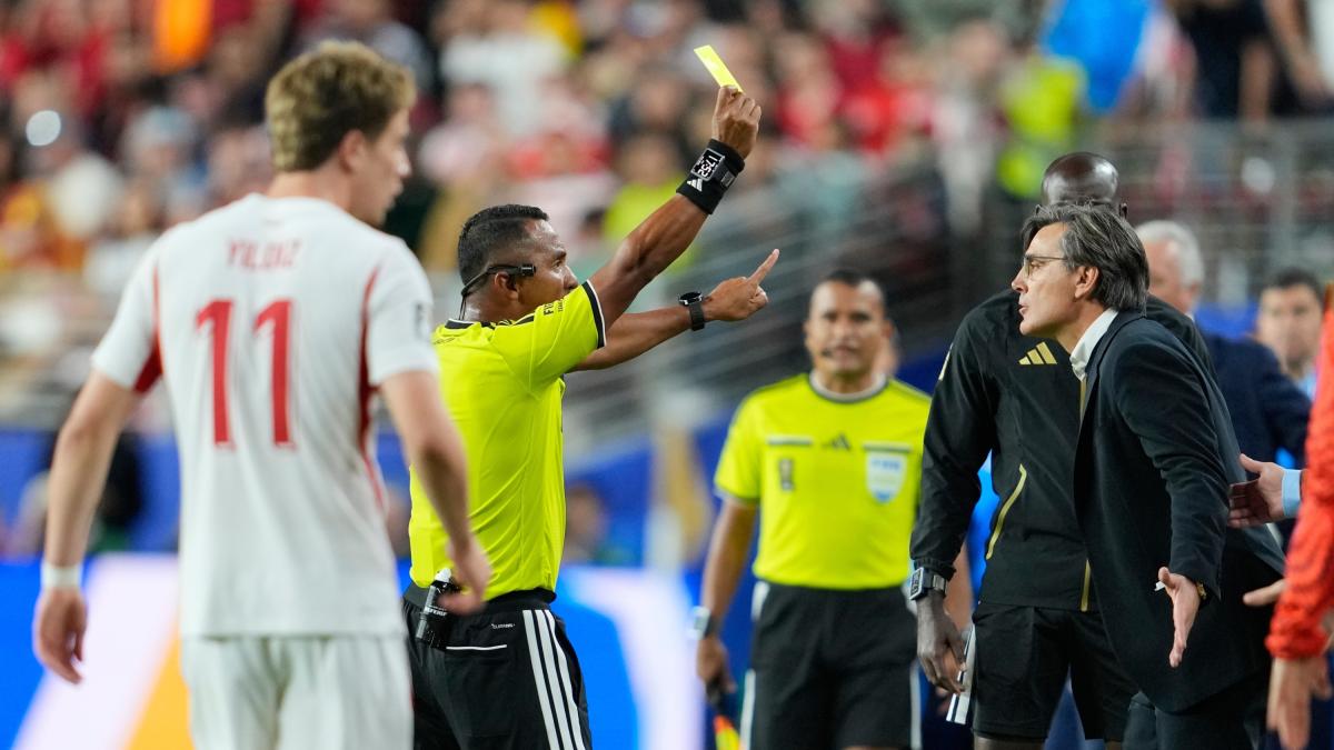 da eroe a emblema del disastro turchia montella non lascia la federazione prende tempo da Gazzetta.it da eroe a emblema del disastro turchia montella non lascia la federazione prende tempo