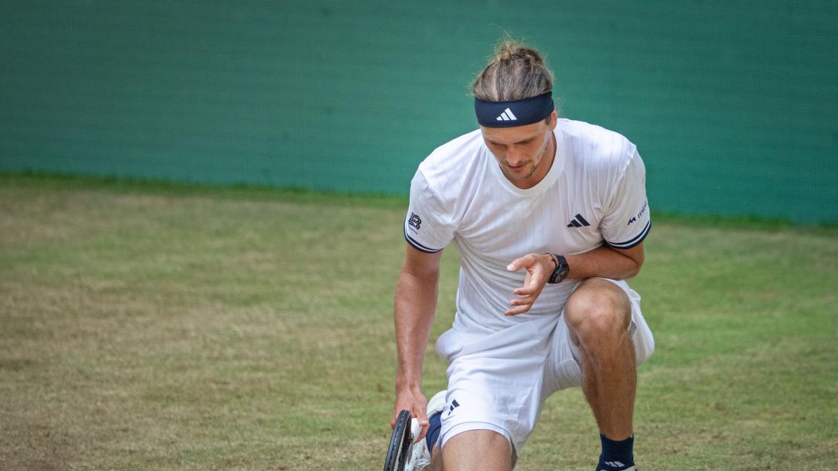 Zverev, spiega il ko ad Halle: "Il sensore di glucosio si rotto e ho dovuto consumare 350 grammi di zucchero"