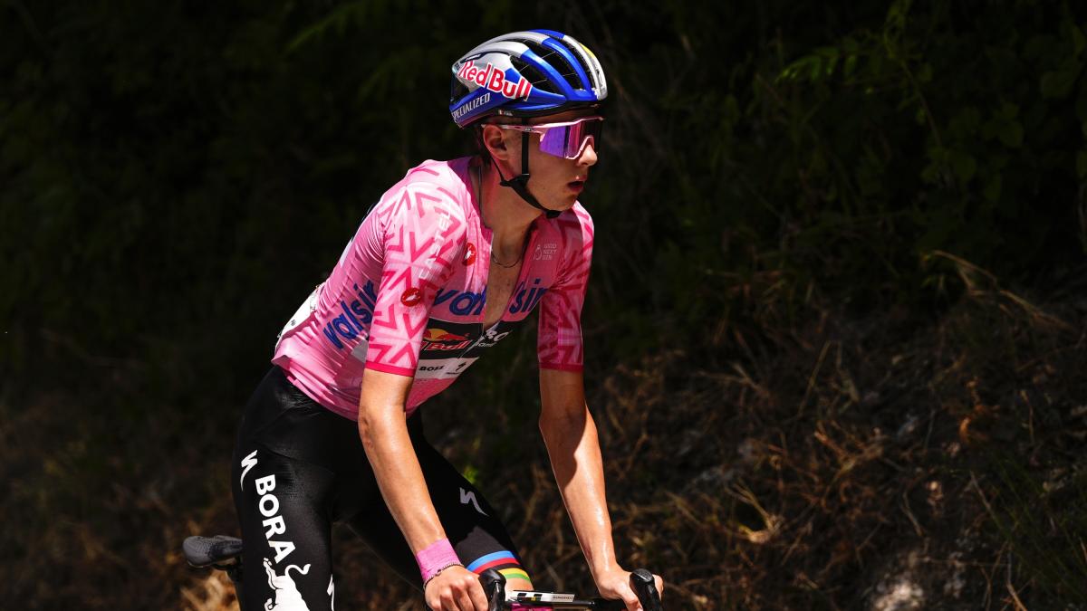 giro next gen lorenzo finn chiude in rosa sua anche la crono di l8217aquila da Gazzetta.it giro next gen lorenzo finn chiude in rosa sua anche la crono di l8217aquila