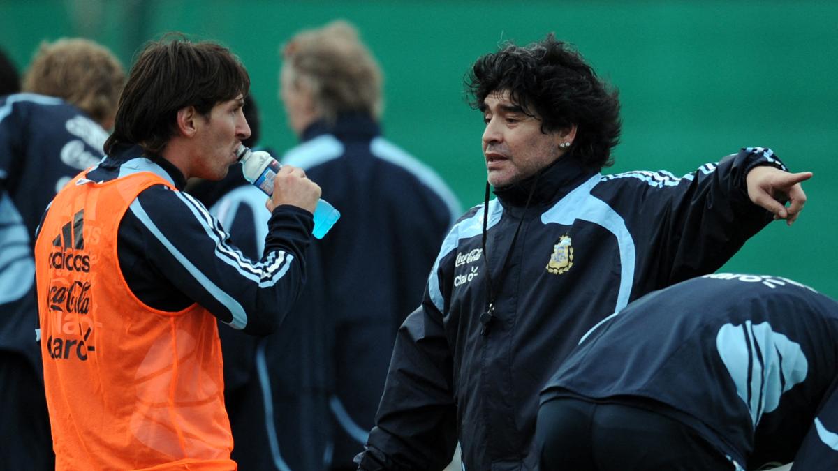 l unico mondiale senza gol per messi lo allenava maradona storia di coccole lacrime ed equivoci tattici da Gazzetta.it l unico mondiale senza gol per messi lo allenava maradona storia di coccole lacrime ed equivoci tattici