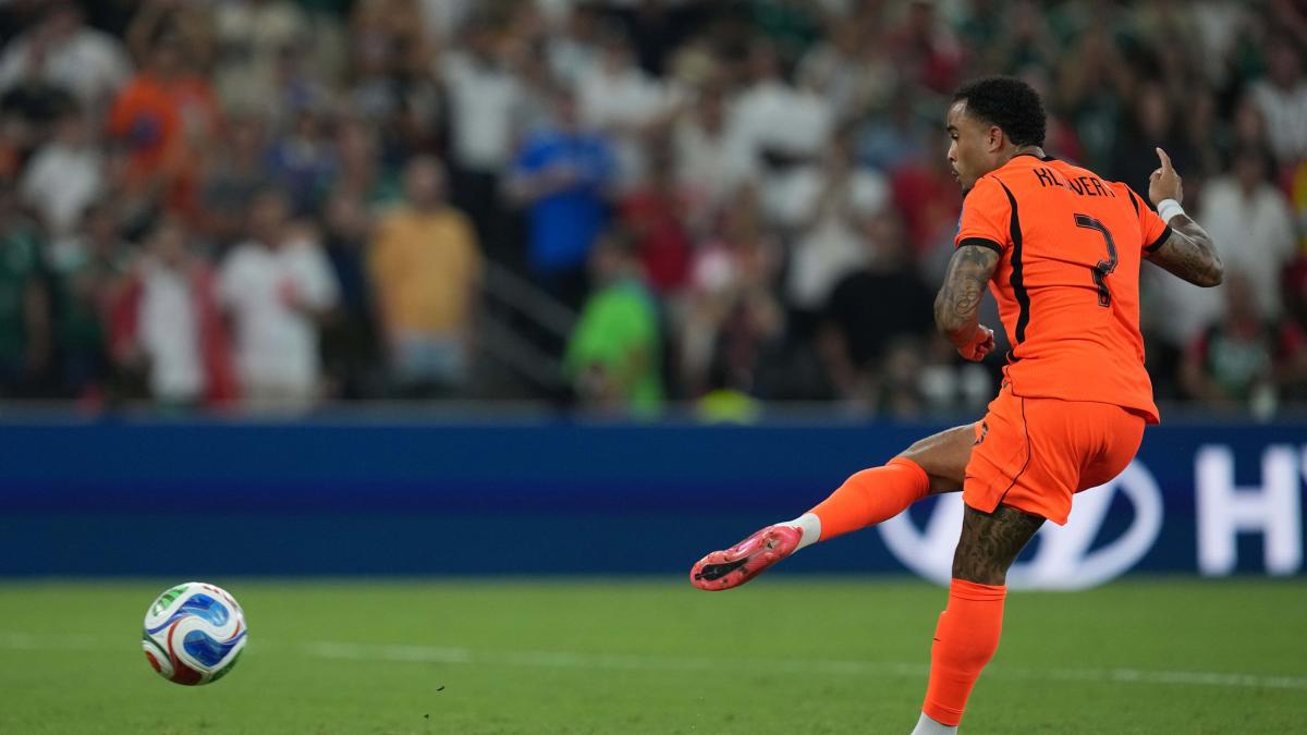 il dramma dei rigori specialisti che sbagliano sostituzioni al 120 e la saga dei kluivert da Gazzetta.it il dramma dei rigori specialisti che sbagliano sostituzioni al 120 e la saga dei kluivert