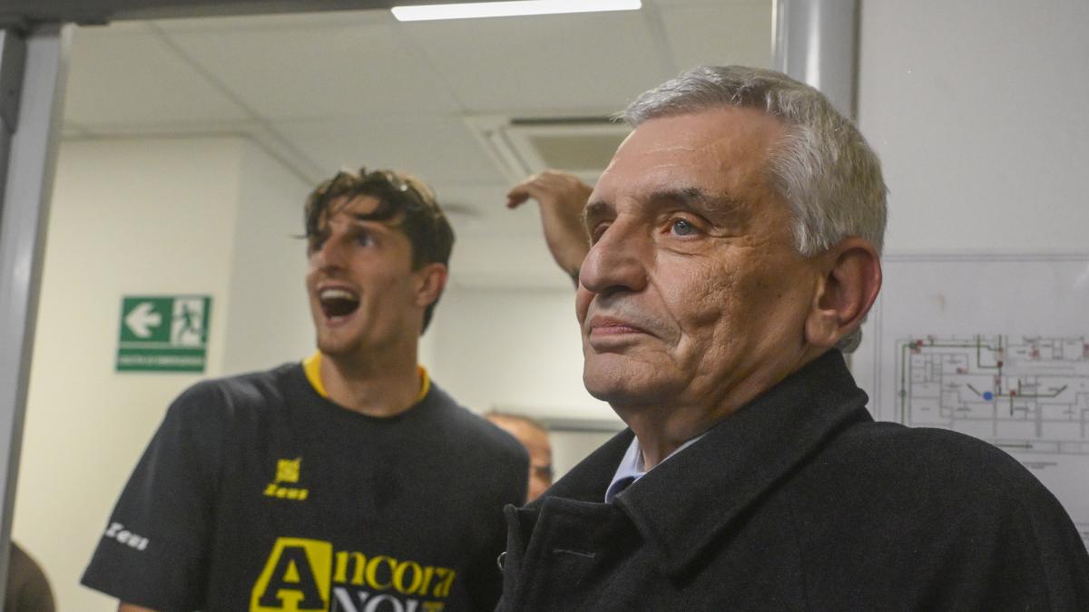Il Frosinone passa al fondo Usa Clara Vista, Stirpe resta presidente