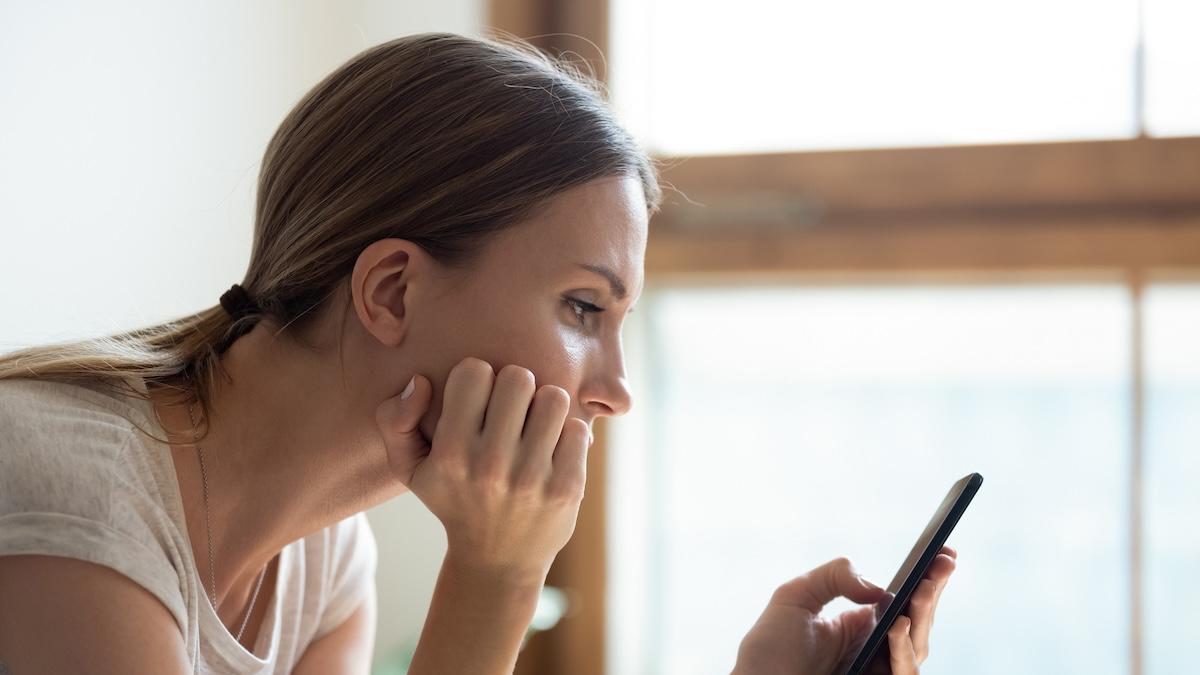 troppo tempo allo smartphone cambia il corpo cosa dice la scienza su postura vista e forza da Gazzetta.it troppo tempo allo smartphone cambia il corpo cosa dice la scienza su postura vista e forza