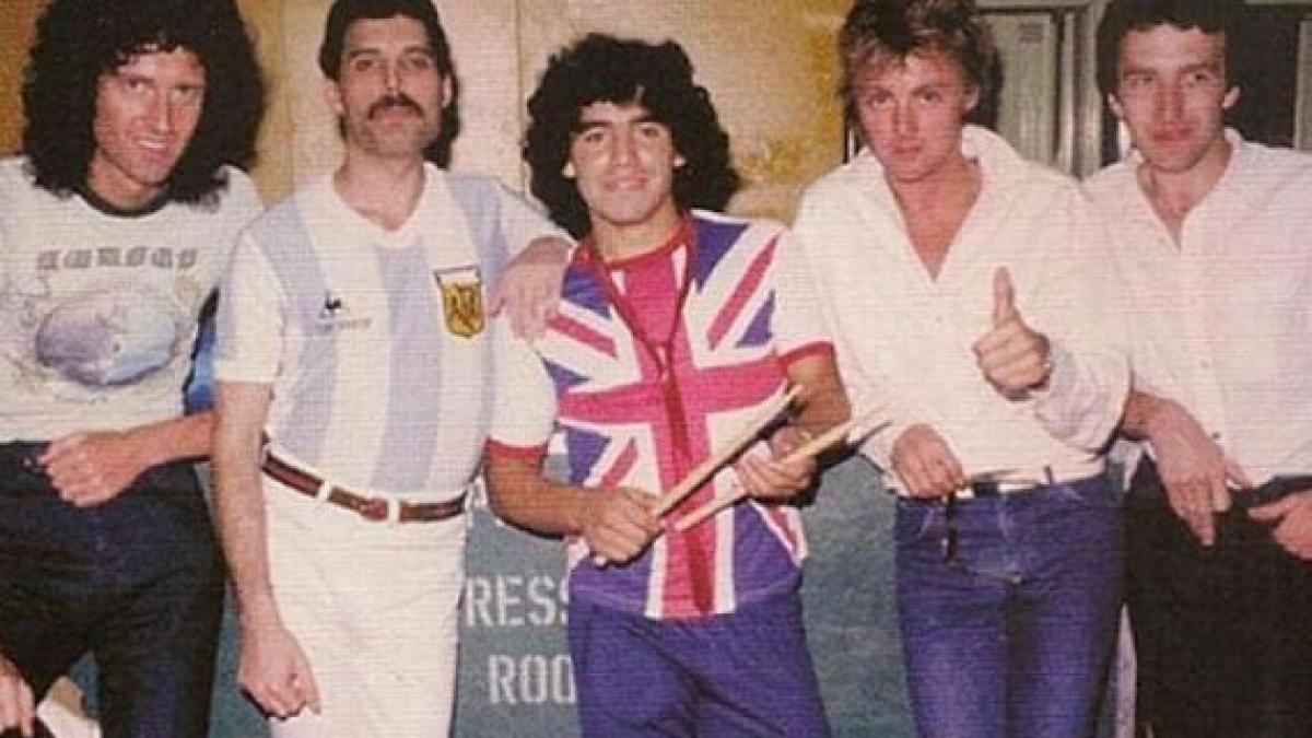 Dai Queen con la maglia di Diego ad Ardiles argentino di Londra, 4 storie di calcio e Falkland (o Malvinas)