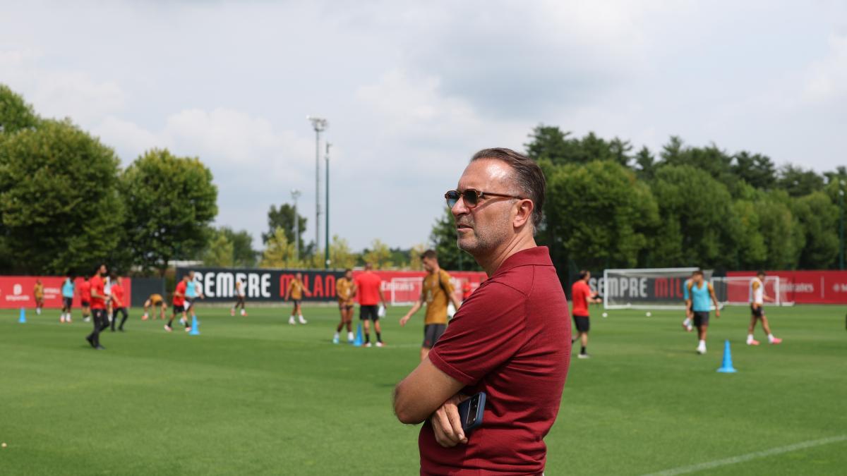 Gerry come Silvio: l'arrivo in elicottero per un Milan che guarda in alto