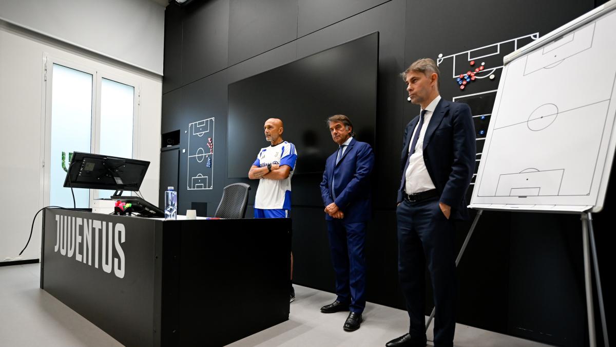 juve c 232 il leeds su di gregorio dopo l amichevole di basilea i primi colpi ecco i piani di carnevali da Gazzetta.it juve c 232 il leeds su di gregorio dopo l amichevole di basilea i primi colpi ecco i piani di carnevali