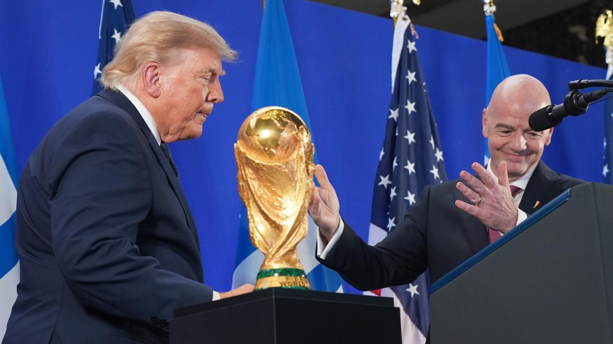 Il Mondiale di Trump tra intromissioni, forzature e bocciature. Finale in tribuna, per chi tiferà?