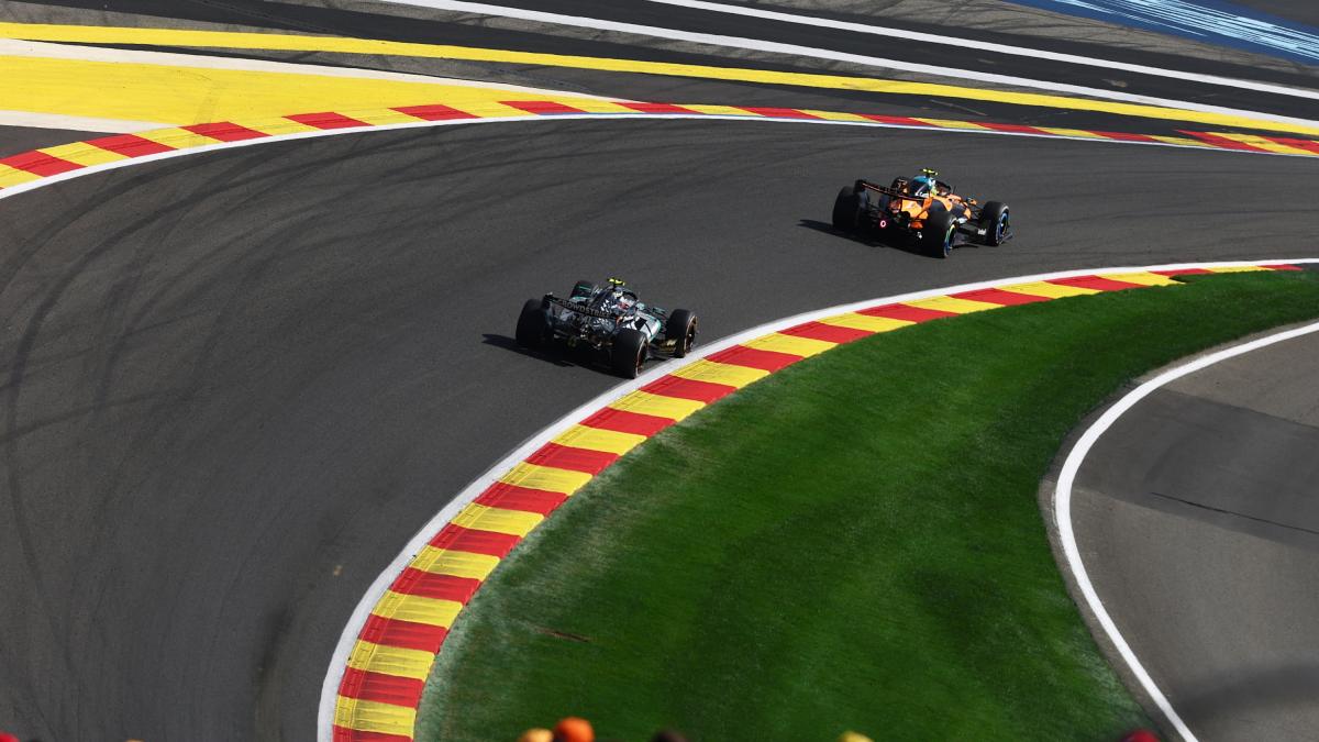 dalla gaffe social di hamilton al meccanico travolto 5 curiosit224 sul weekend del gp del belgio da Gazzetta.it dalla gaffe social di hamilton al meccanico travolto 5 curiosit224 sul weekend del gp del belgio