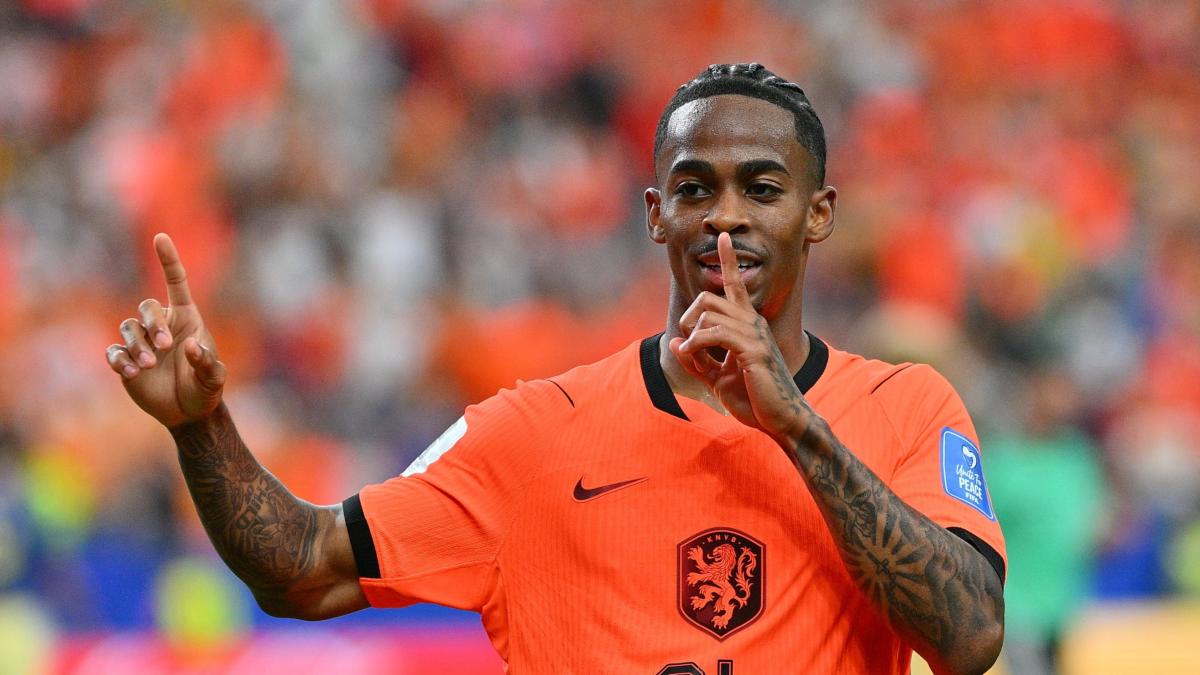 aria di beffa per la roma l al hilal irrompe su summerville con un offerta shock da Gazzetta.it aria di beffa per la roma l al hilal irrompe su summerville con un offerta shock
