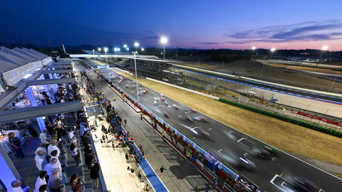 civ 232 tempo di racing night a misano info e programma sulla gara in notturna da Gazzetta.it civ 232 tempo di racing night a misano info e programma sulla gara in notturna