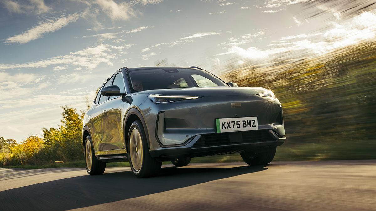 auto cinese il paradiso 232 in spagna geely entra nella fabbrica ford di valencia da Gazzetta.it auto cinese il paradiso 232 in spagna geely entra nella fabbrica ford di valencia