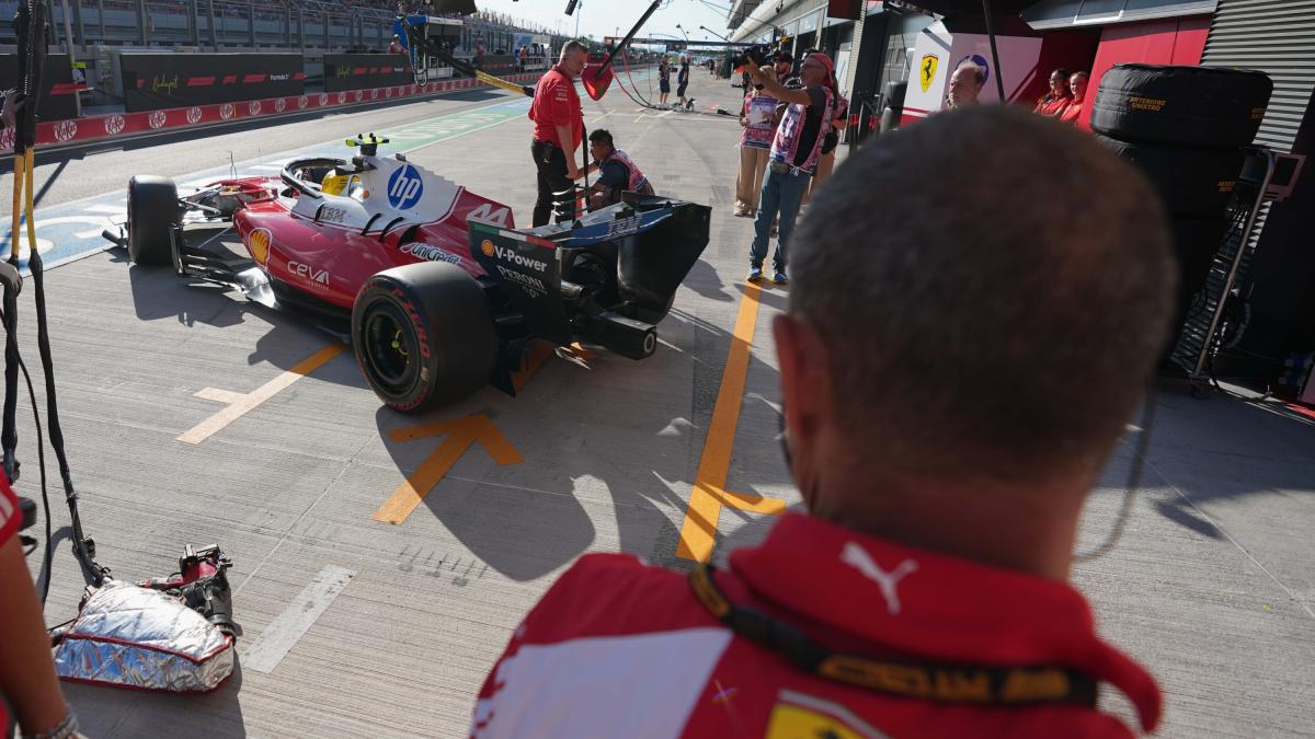 Prima solo Leclerc, poi anche Hamilton: la mossa Ferrari per volare nelle lente curve ungheresi