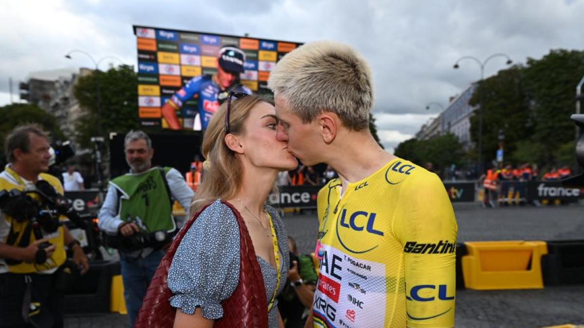 Pogacar e il quinto Tour: "Emozione più grande anche dei sogni che avevo da bambino"