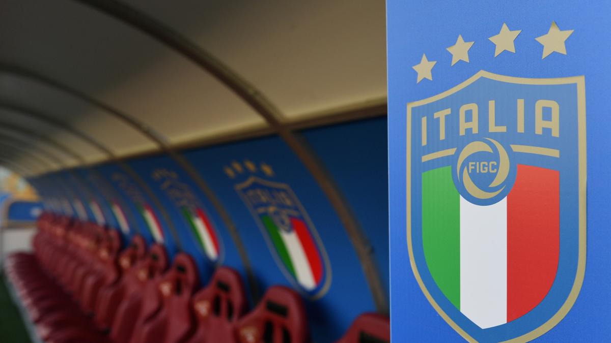 Come si diventa allenatore? Ora è più facile per chi non ha mai giocato: ecco le nuove norme Figc