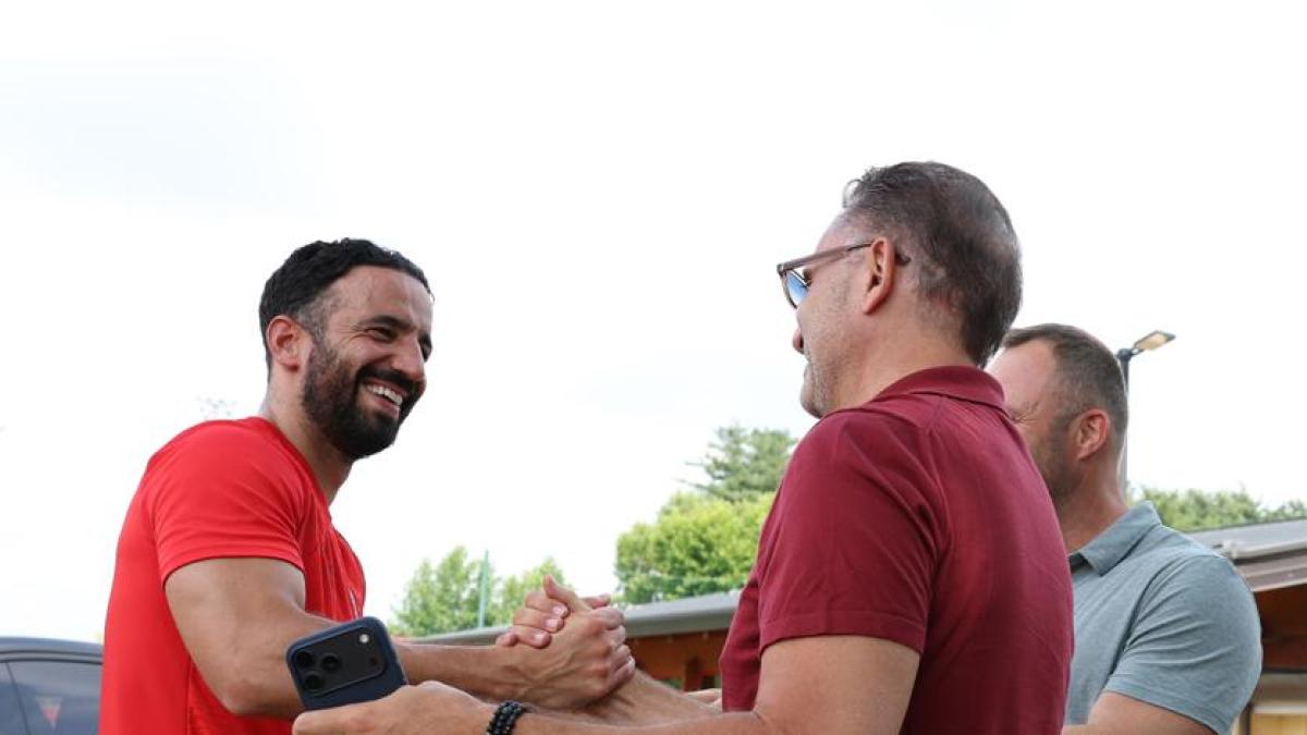 Photo: zazoom.it Cardinale Arrives by Helicopter at Milanello for Transfer Talks with Amorim