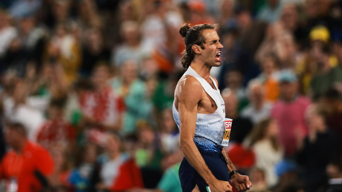 straordinario tamberi vola a birmingham e vince l oro nel salto in alto bronzo per sioli da Gazzetta.it straordinario tamberi vola a birmingham e vince l oro nel salto in alto bronzo per sioli