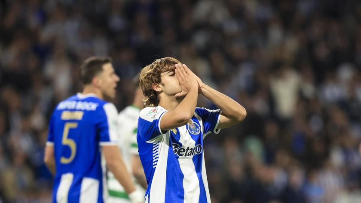 mora insiste col porto rifiuta il galatasaray e vuole solo la roma da Gazzetta.it mora insiste col porto rifiuta il galatasaray e vuole solo la roma
