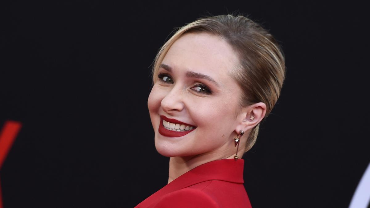 morta hayden panettiere l attrice di heroes e nashville aveva 36 anni da Gazzetta.it morta hayden panettiere l attrice di heroes e nashville aveva 36 anni