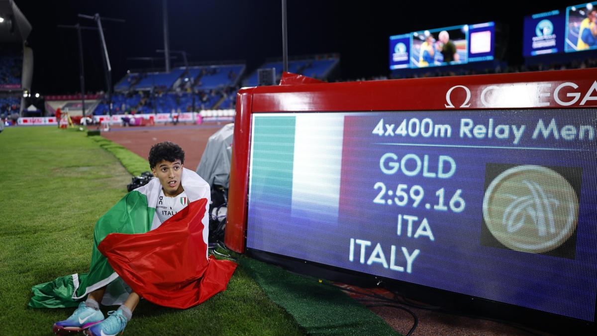 soudassi staffettista d oro ho battuto in spiaggia due ragazzi che facevano atletica e da l236 da Gazzetta.it soudassi staffettista d oro ho battuto in spiaggia due ragazzi che facevano atletica e da l236
